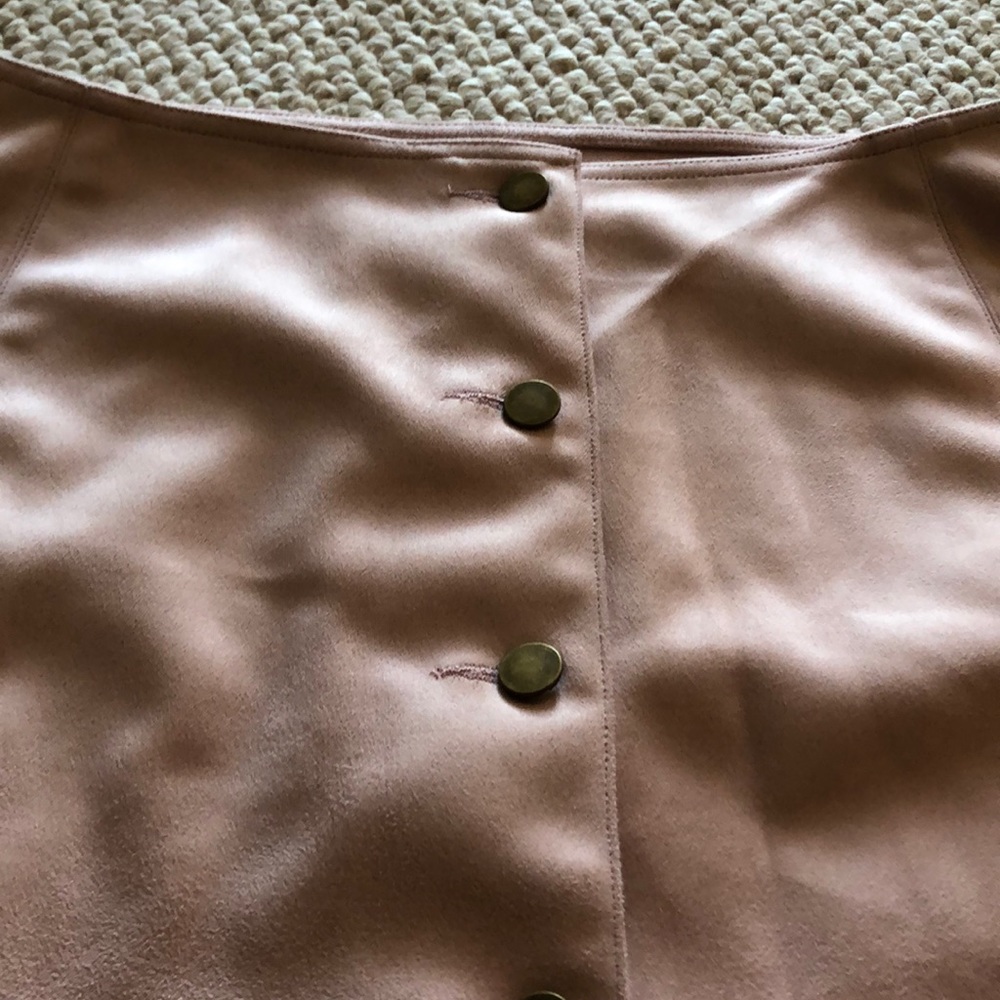 VERSONA BABY PINK SCALLOP SKIRT - Picture 2 of 5